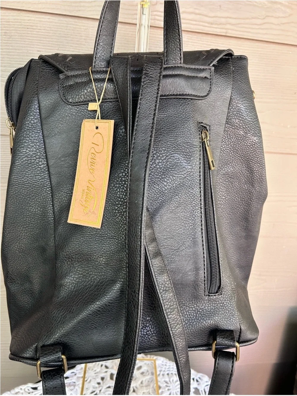 N/A stylish black
